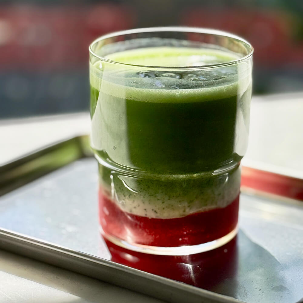 Higashiyama-en Joen Strawberry Matcha Latte