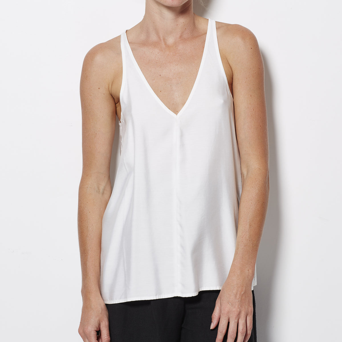 James Perse Women's V Neck Tank - White