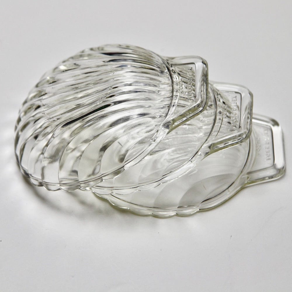 Vintage Pyrex Glass Shell Dish
